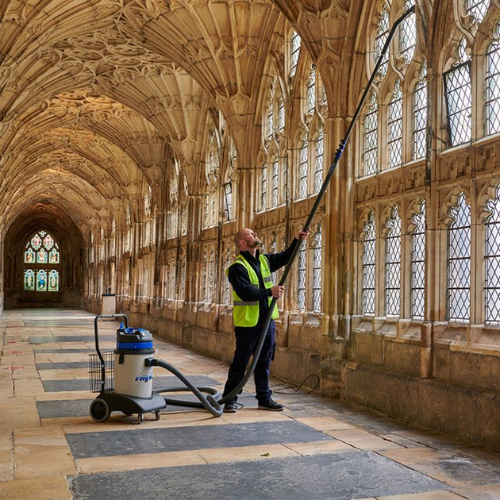 SkyVac Internal 30 High Reach Vacuum