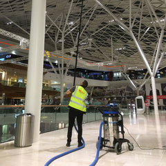 SkyVac Internal 78 High Reach Vacuum